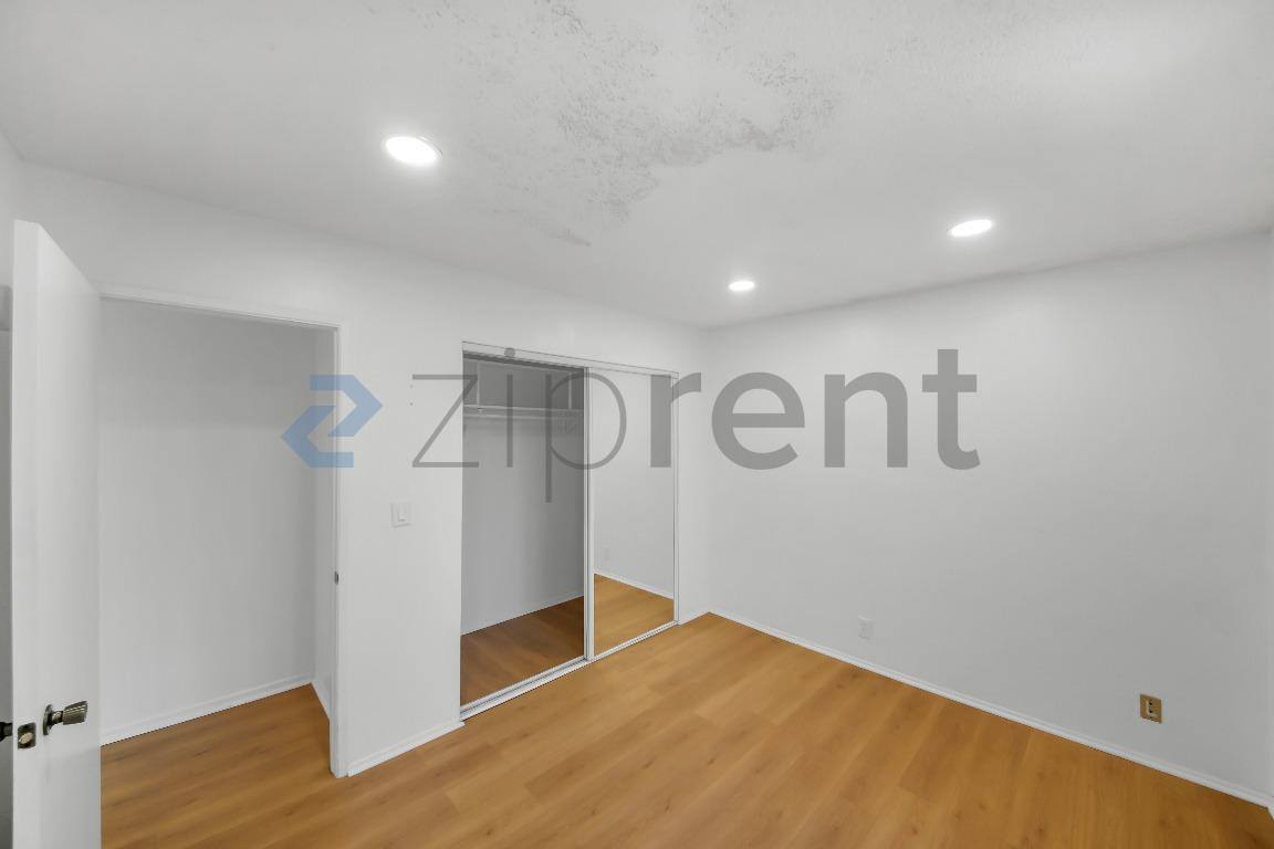 House for rent at 265 Hollywood Blvd #2, Oxnard, CA 93035