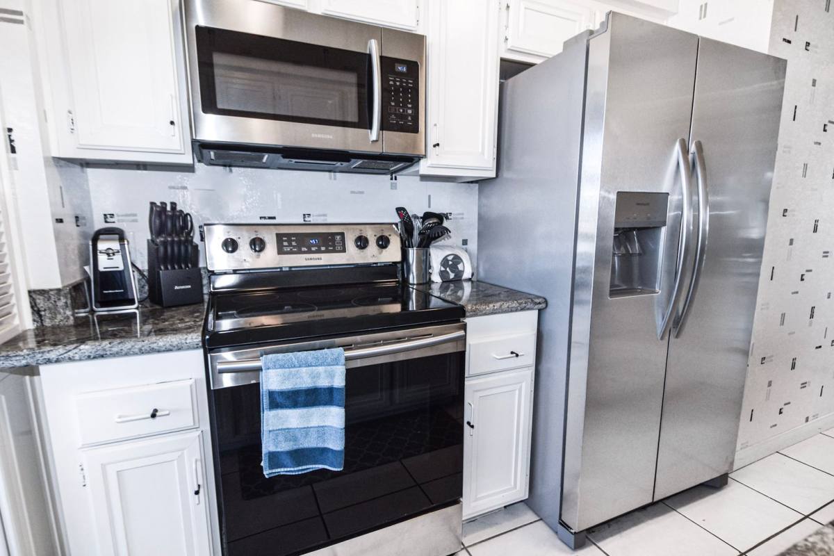 Apartment for rent at 1710 Avenida Del Mundo, Coronado, CA 92118