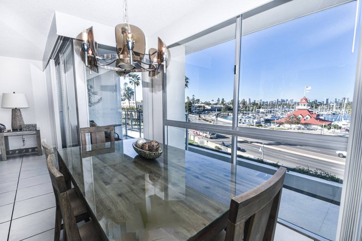 Apartment for rent at 1710 Avenida Del Mundo, Coronado, CA 92118
