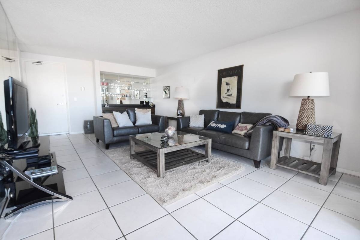 Apartment for rent at 1710 Avenida Del Mundo, Coronado, CA 92118