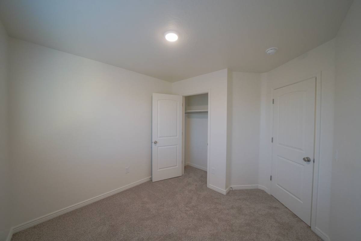 Townhouse for rent at 1000 E Bluffview Dr, Washington, UT 84780
