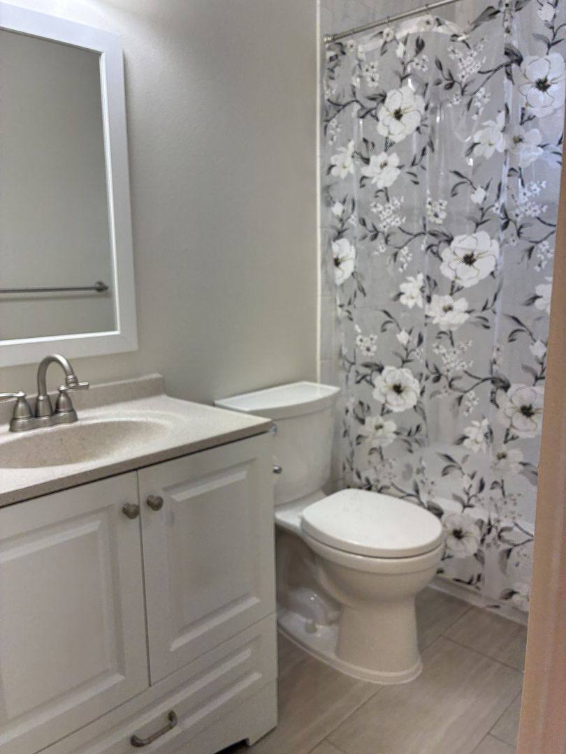 Apartment for rent at 5555-5557 SW Lombard Ave, Beaverton, OR 97005