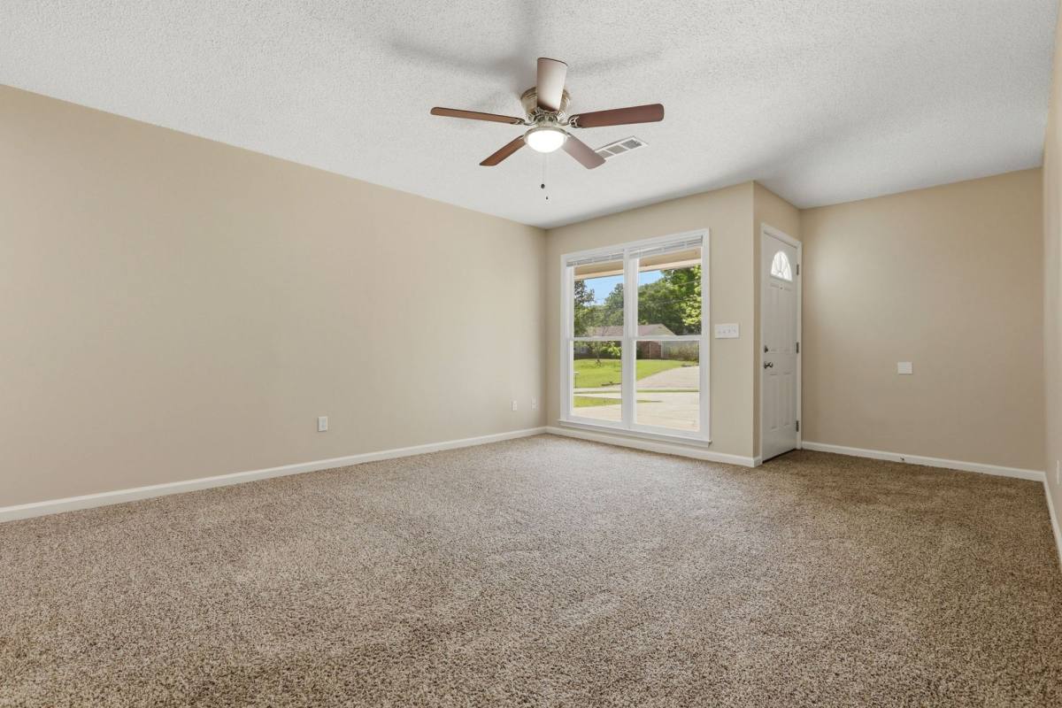 Townhouse for rent at 1402 Catherine Dr, Phenix City, AL 36867