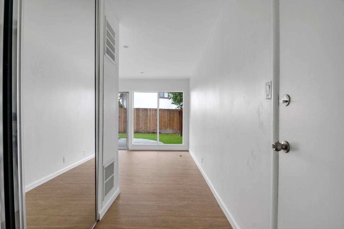 Apartment for rent at 542 Glenrock Ave, Los Angeles, CA 90024