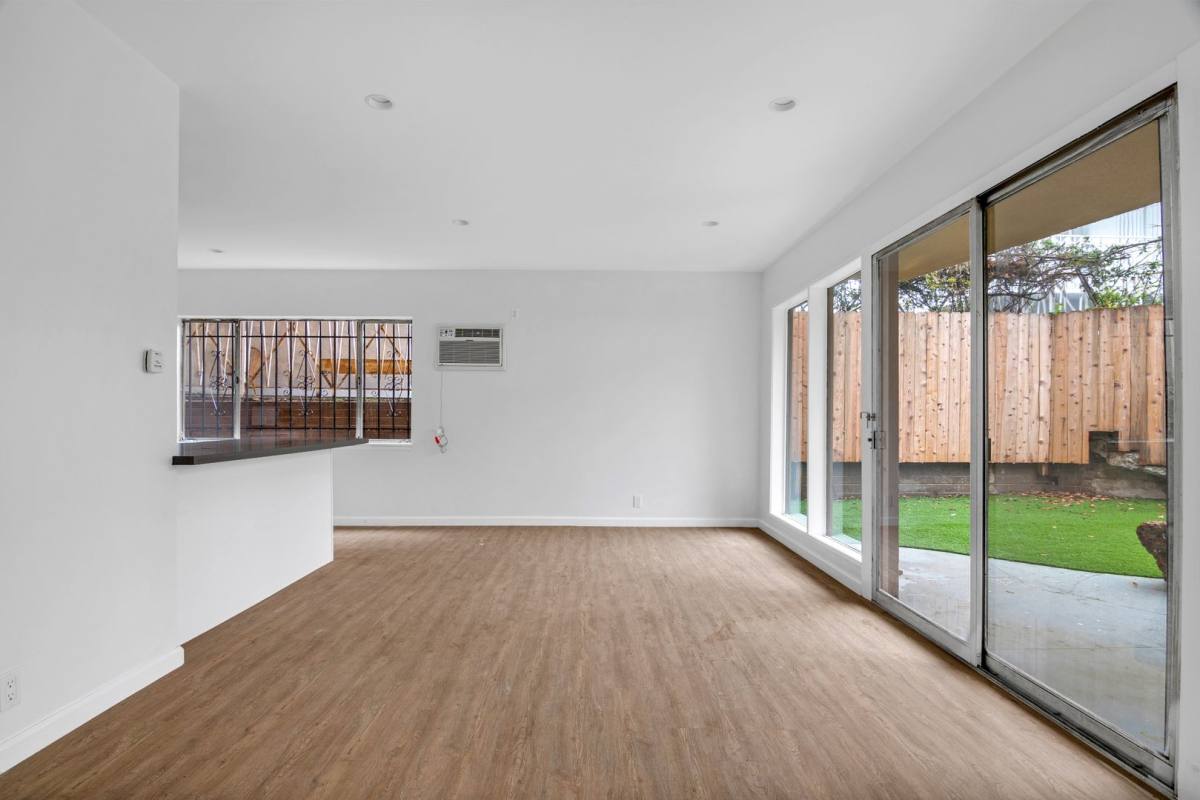 Apartment for rent at 542 Glenrock Ave, Los Angeles, CA 90024