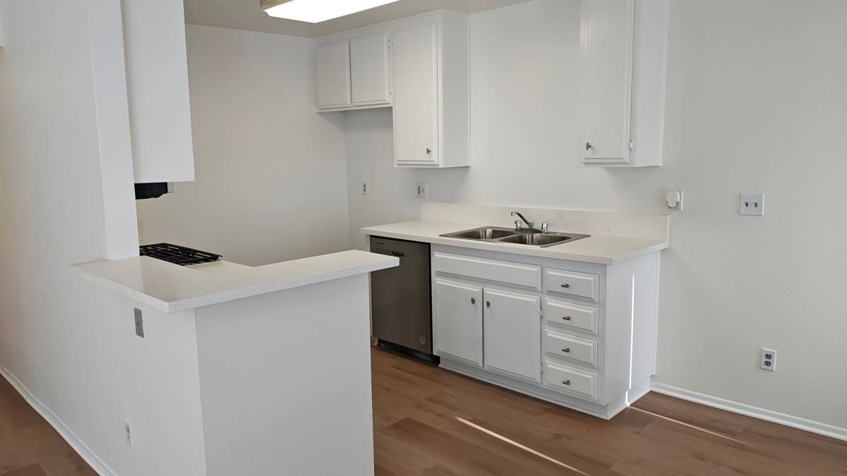 Apartment for rent at 1234 E California Ave, Glendale, CA 91206