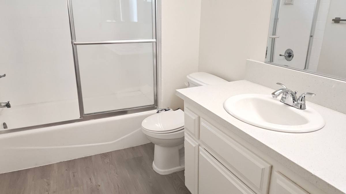 Apartment for rent at 1234 E California Ave, Glendale, CA 91206