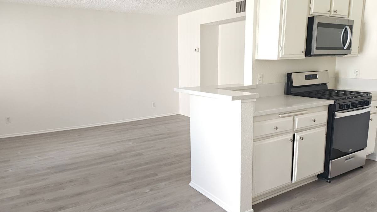 Apartment for rent at 1234 E California Ave, Glendale, CA 91206