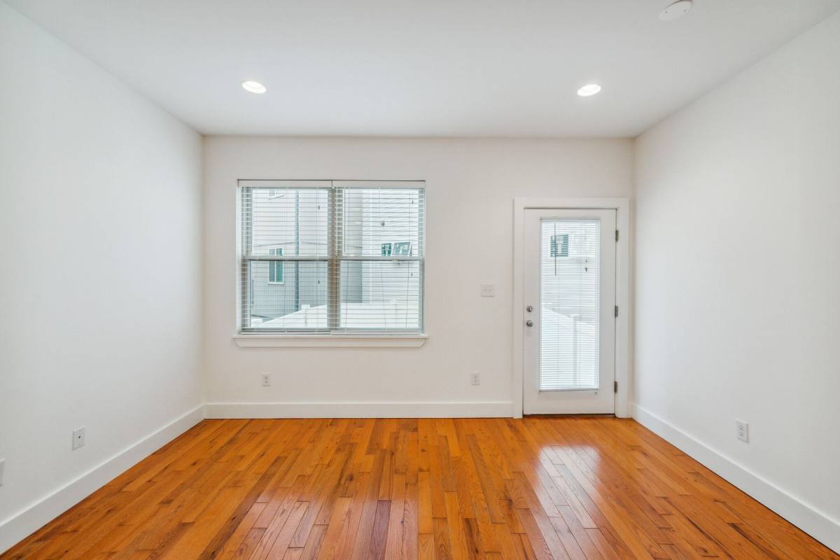 Apartment for rent at 1612 Ogden St, Philadelphia, PA 19130