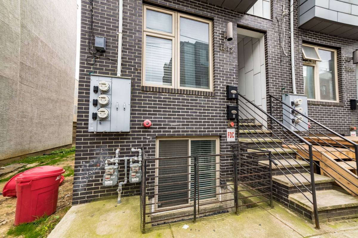Apartment for rent at 1612 Ogden St, Philadelphia, PA 19130