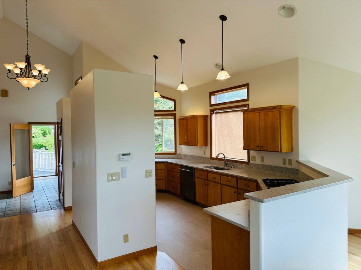 House for rent at 1875 N 15th Court, Washougal, WA 98671