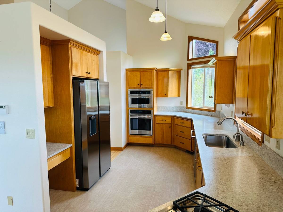 House for rent at 1875 N 15th Court, Washougal, WA 98671