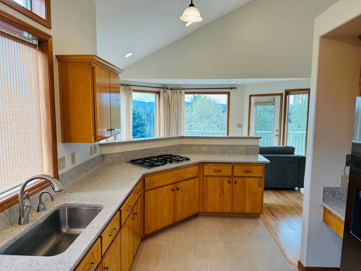 House for rent at 1875 N 15th Court, Washougal, WA 98671