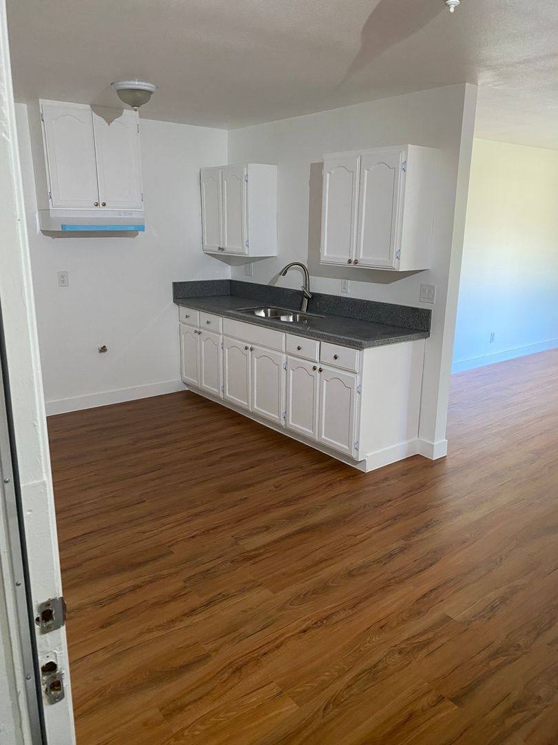 Apartment for rent at 421 N Willowbrook Ave, Compton, CA 90220