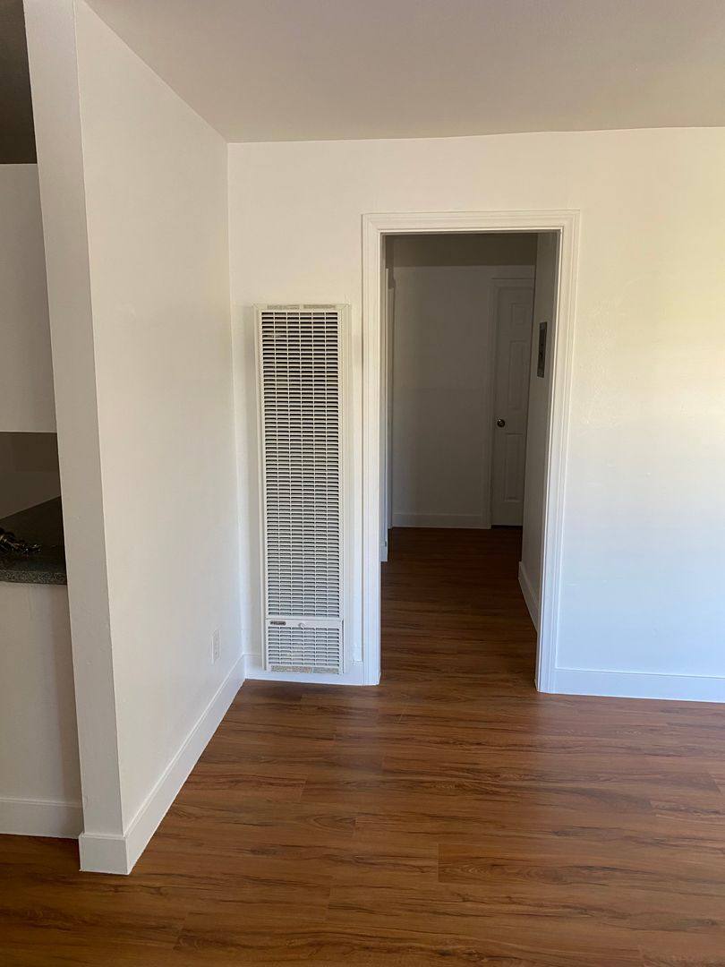 Apartment for rent at 421 N Willowbrook Ave, Compton, CA 90220