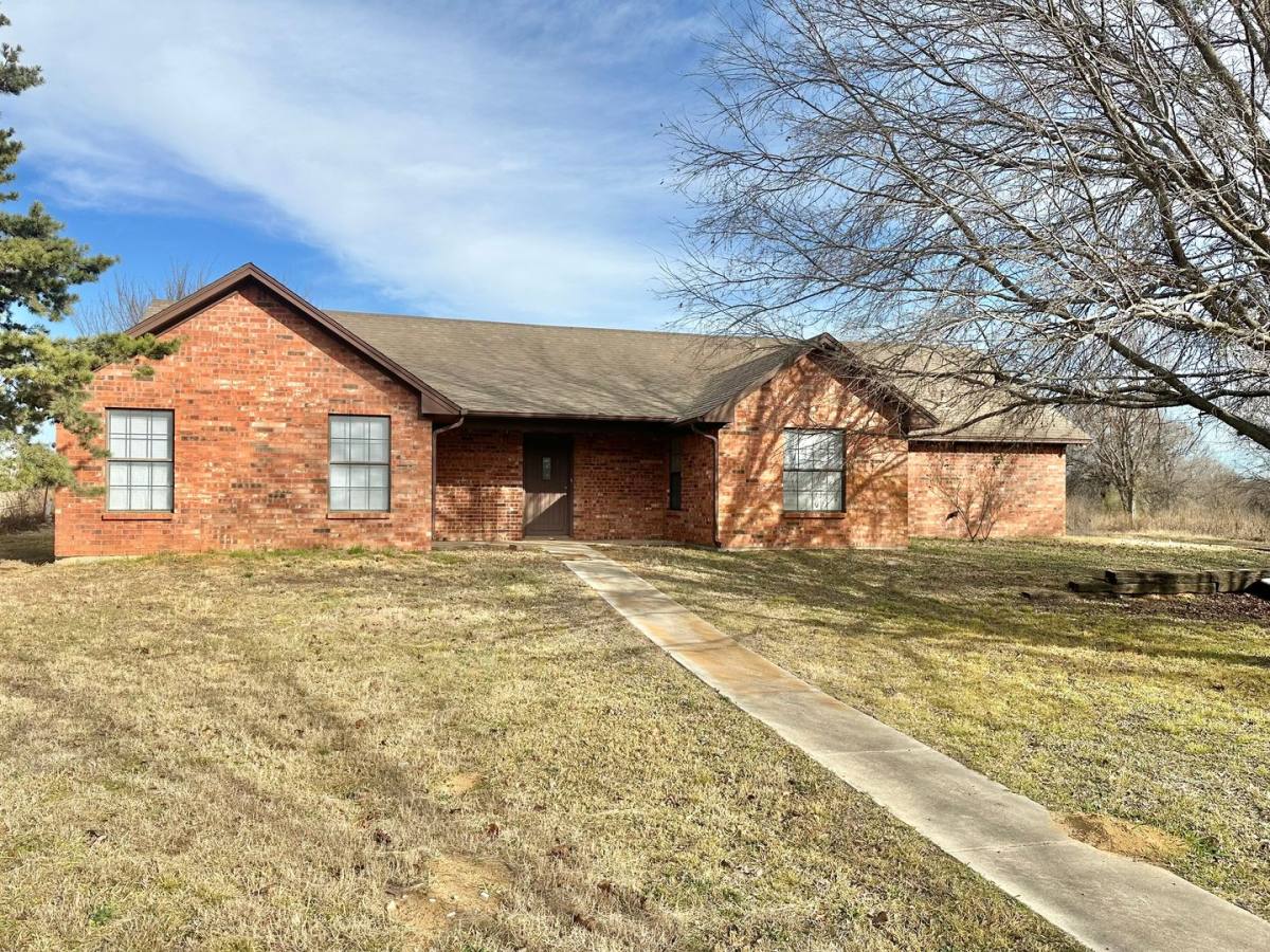 House for rent at 8869 Liberty Rd, Aubrey, TX 76227