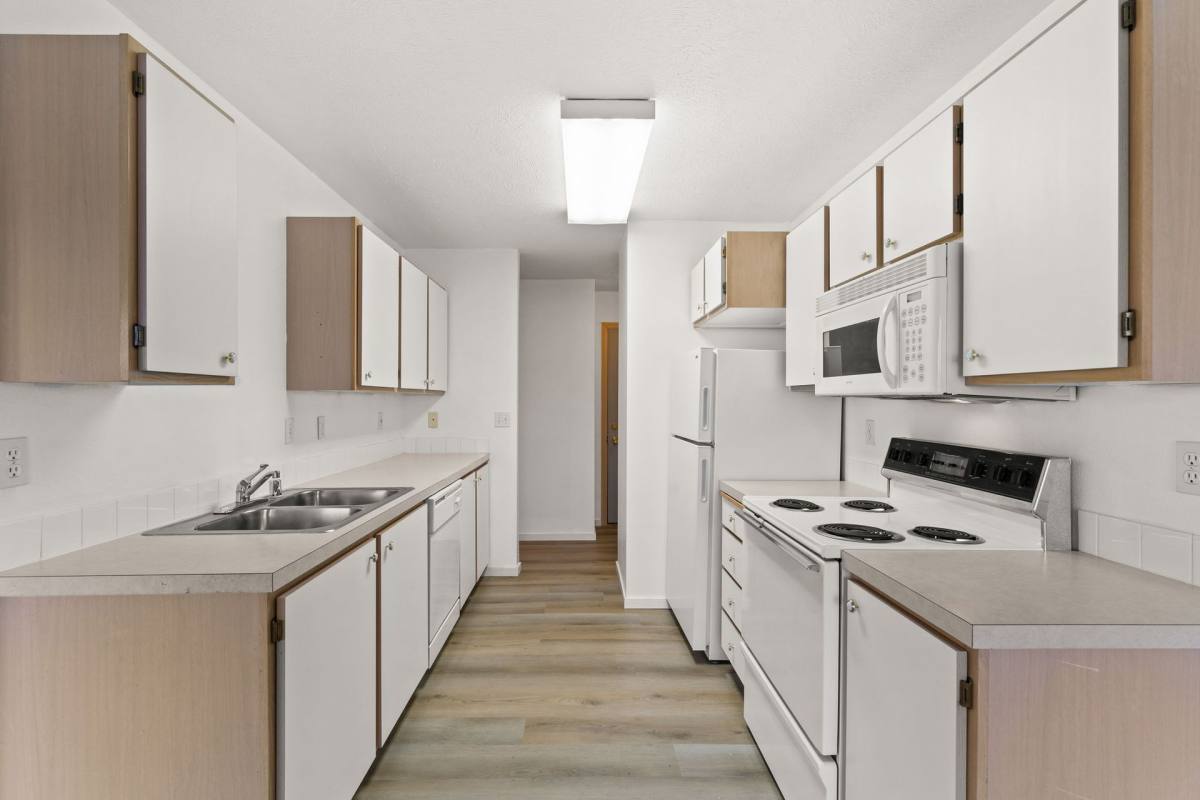 Cornerstone, 3025 S Cook St, Spokane, WA 99223 - Apartment for Rent - Image 2