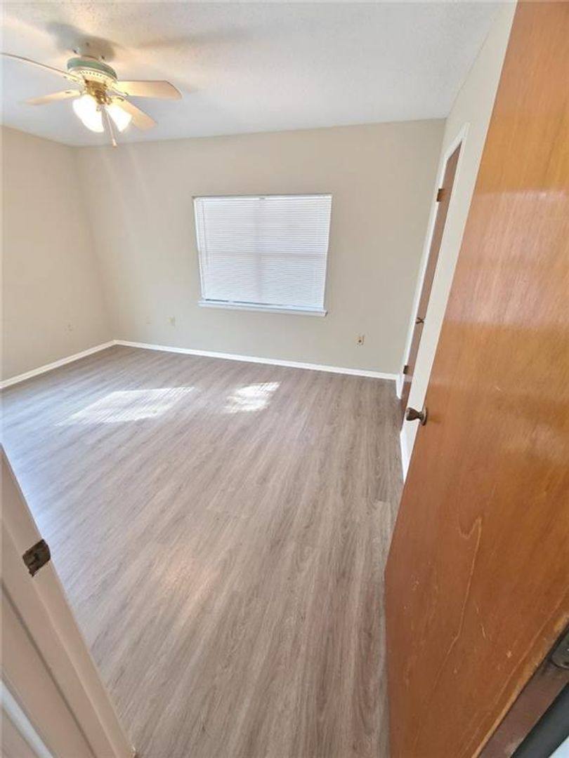 Apartment for rent at 19219 Hog Eye Rd, Manor, TX 78653