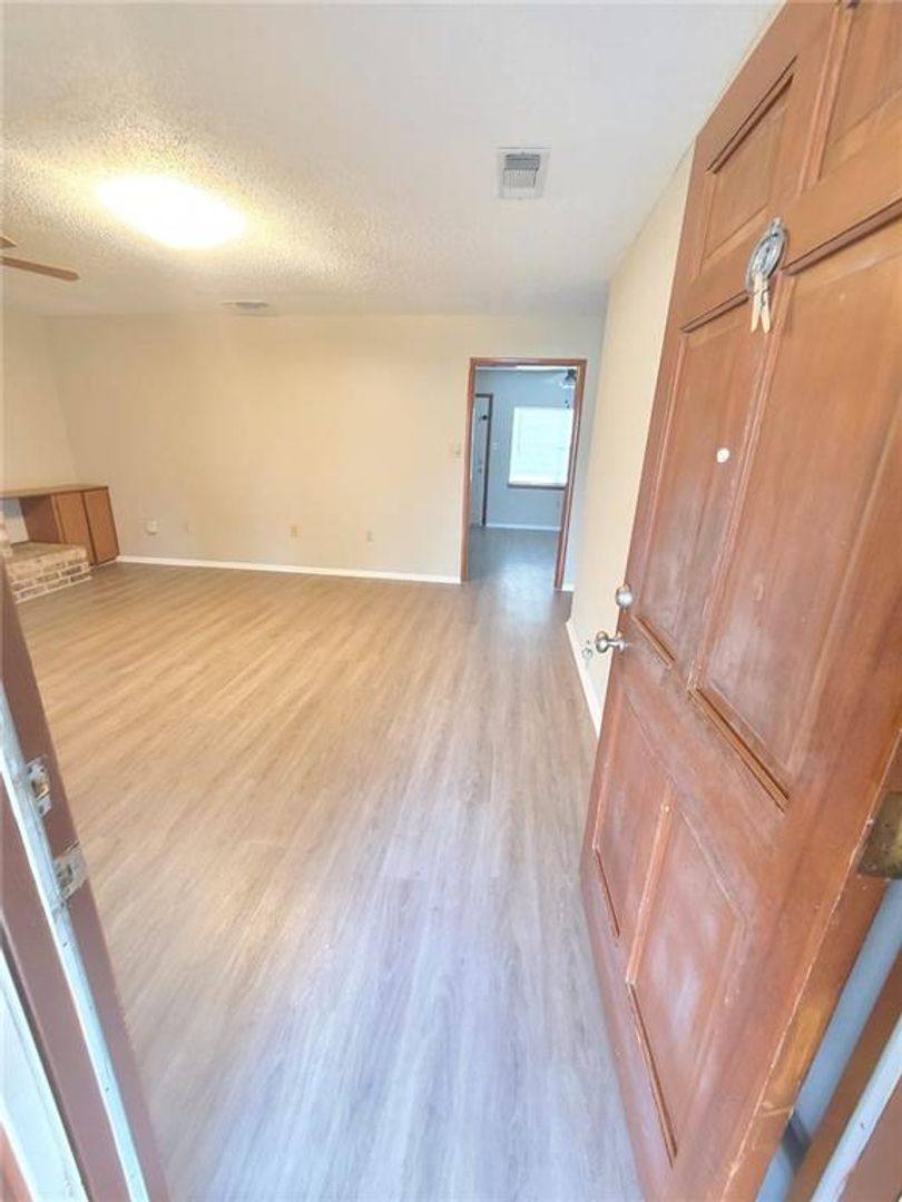 Apartment for rent at 19219 Hog Eye Rd, Manor, TX 78653