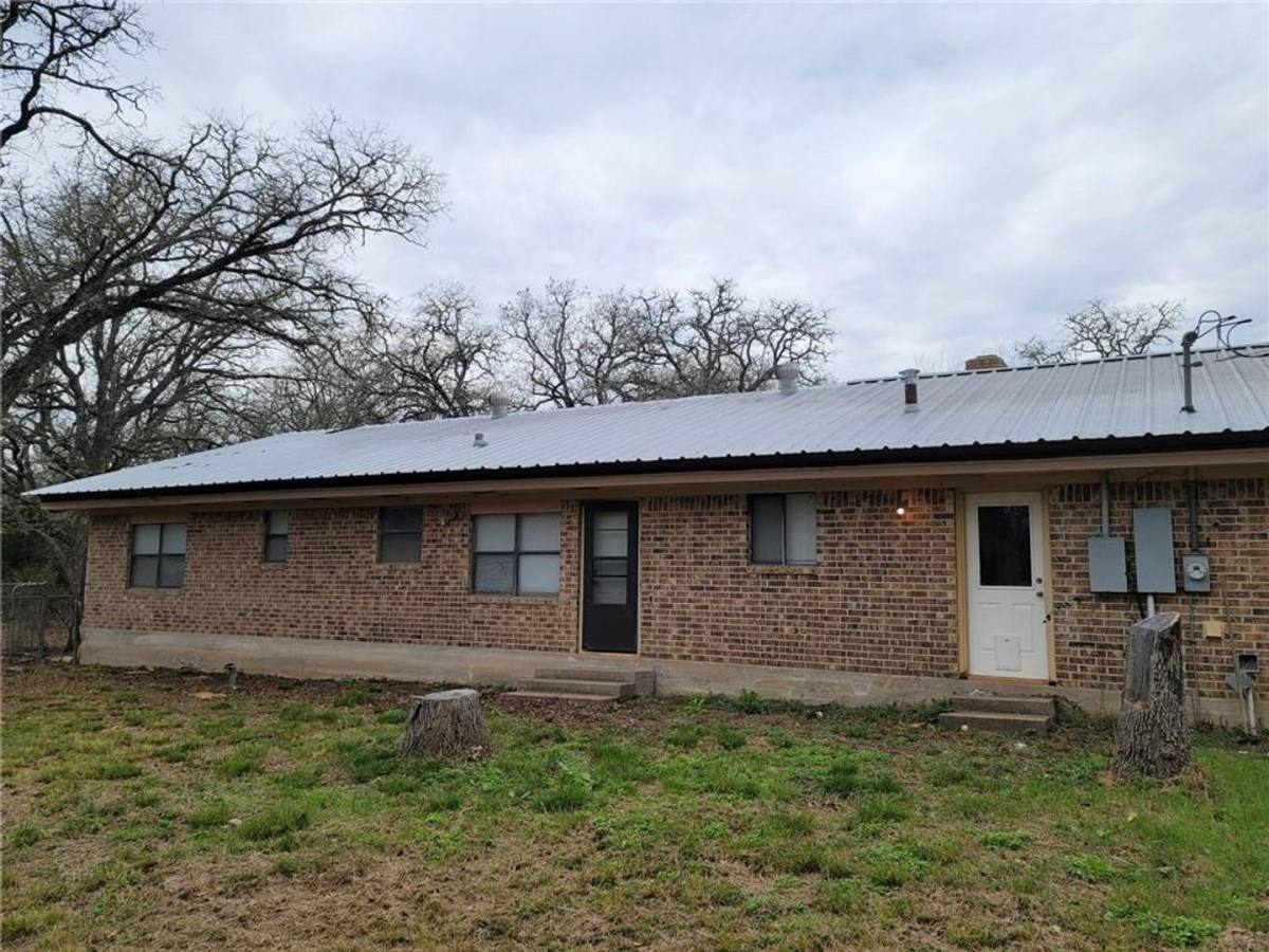 Apartment for rent at 19219 Hog Eye Rd, Manor, TX 78653