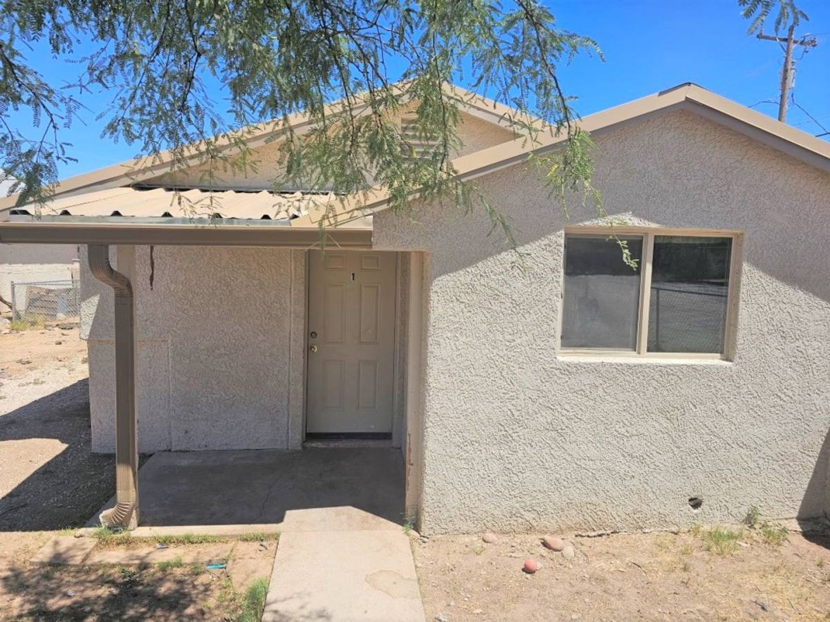 Apartment for rent at 172 N Shady Lane, Benson, AZ 85602