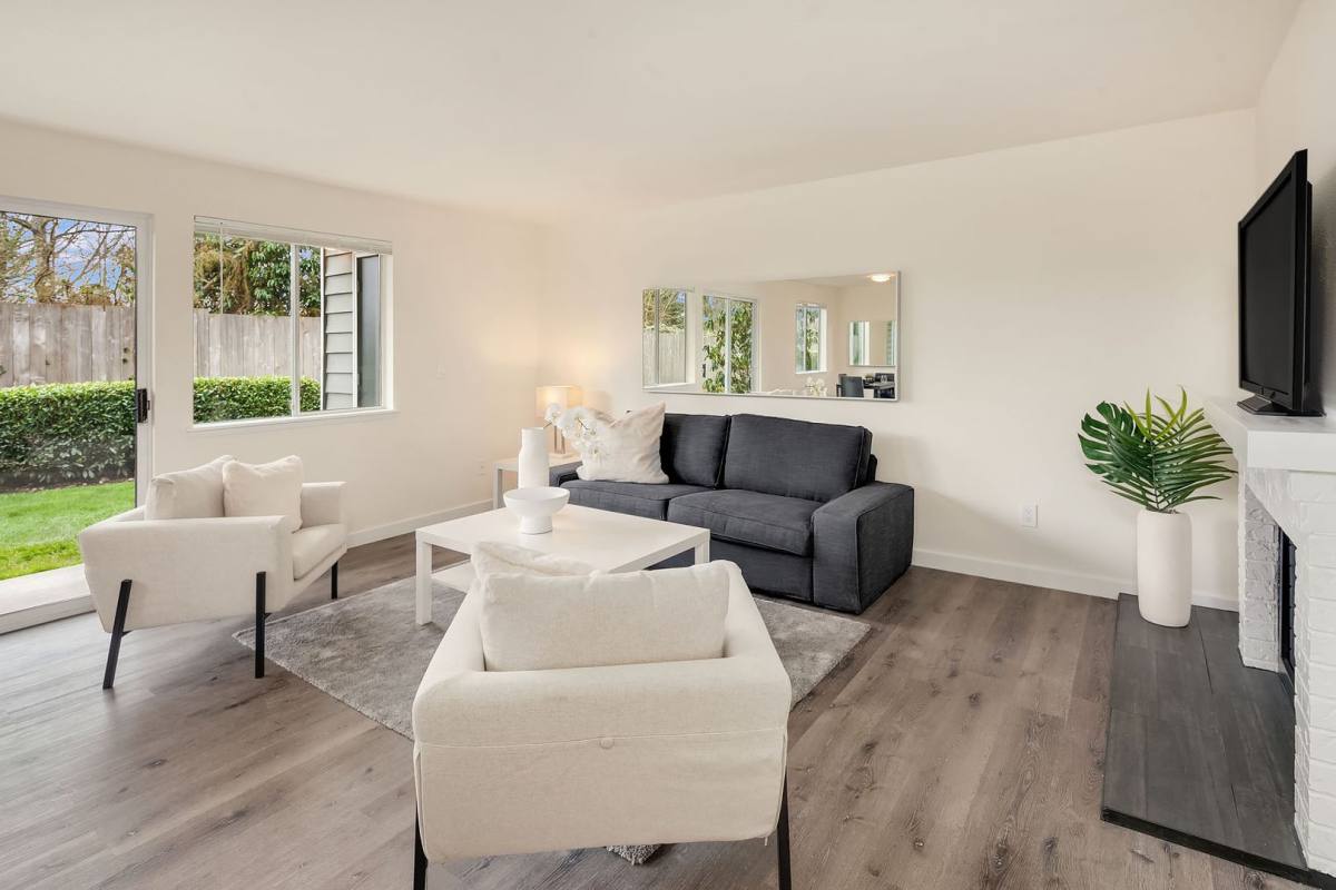 Apartment for rent at 1412 SW 312th St, Federal Way, WA 98023