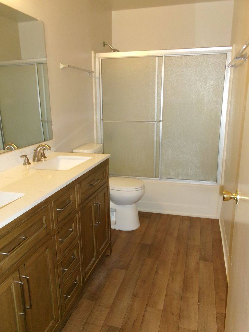 Apartment for rent at 9404-9406 Lenox Place, Stockton, CA 95209