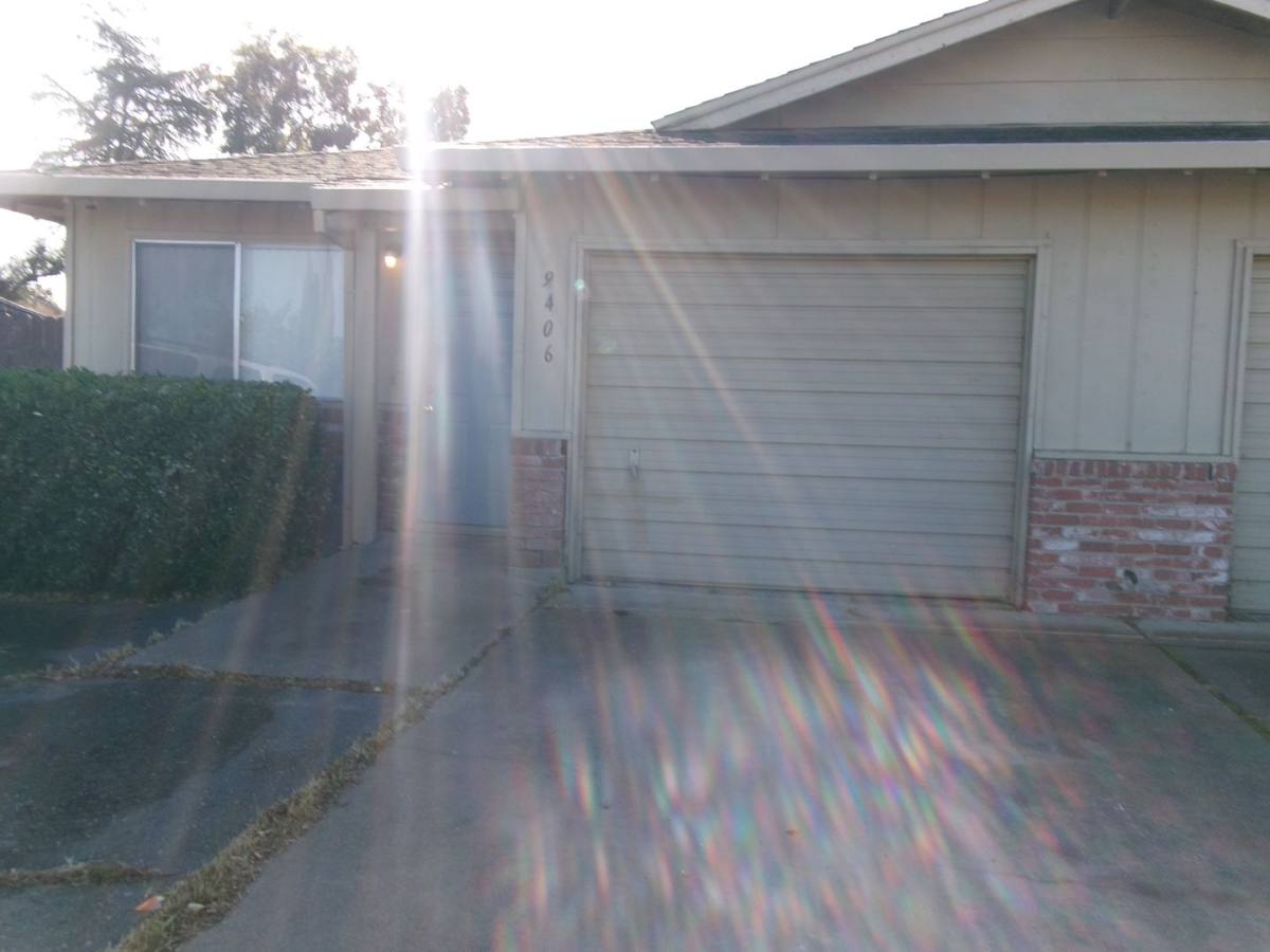 Apartment for rent at 9404-9406 Lenox Place, Stockton, CA 95209
