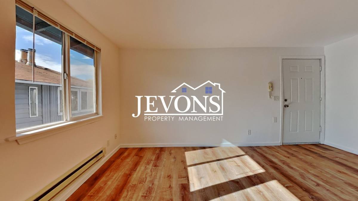 Apartment for rent at 1722 E 56th St, Tacoma, WA 98404