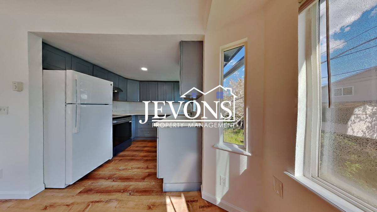 Apartment for rent at 1722 E 56th St, Tacoma, WA 98404