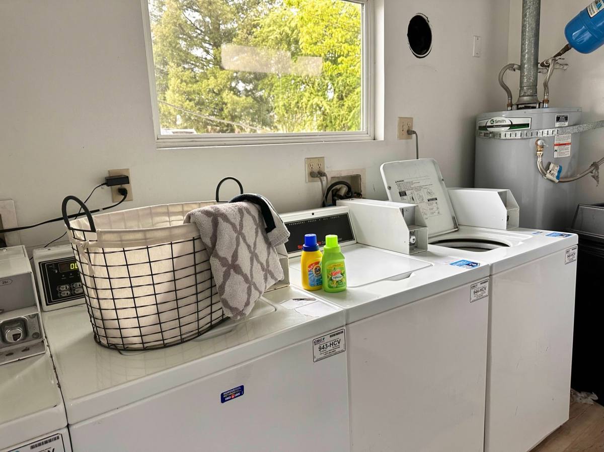 Apartment for rent at 502 8th St NE, Auburn, WA 98002