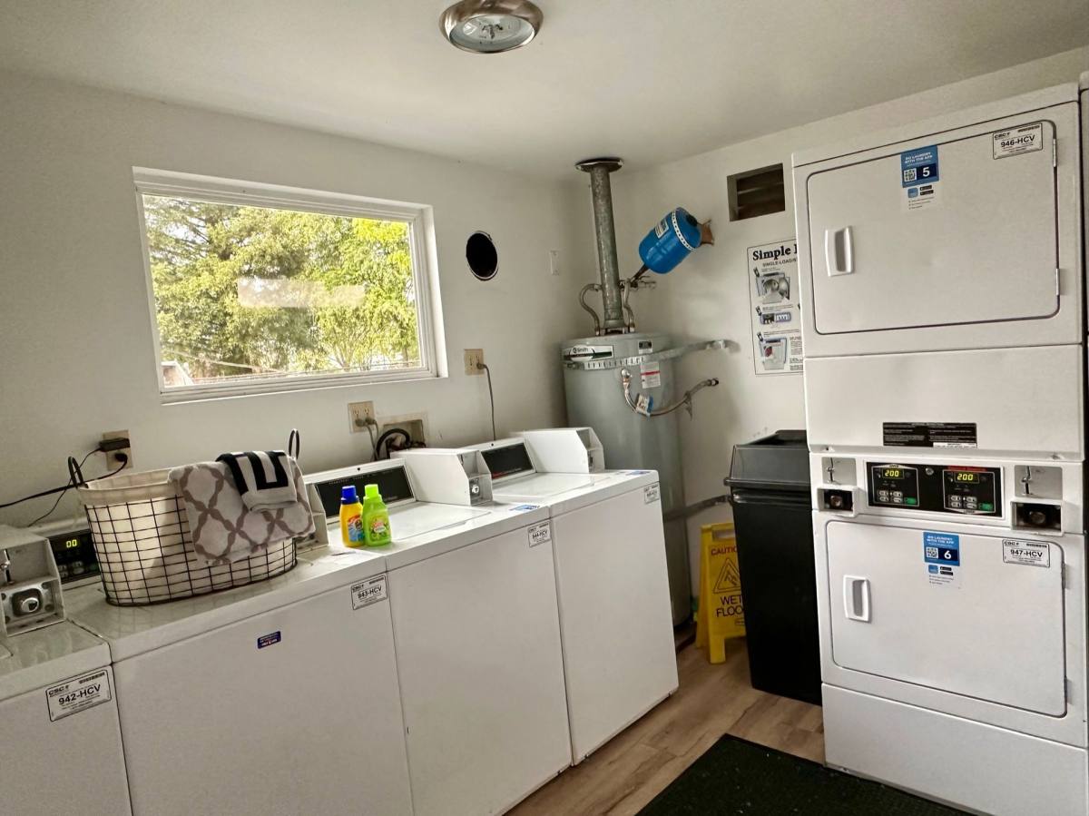 Apartment for rent at 502 8th St NE, Auburn, WA 98002
