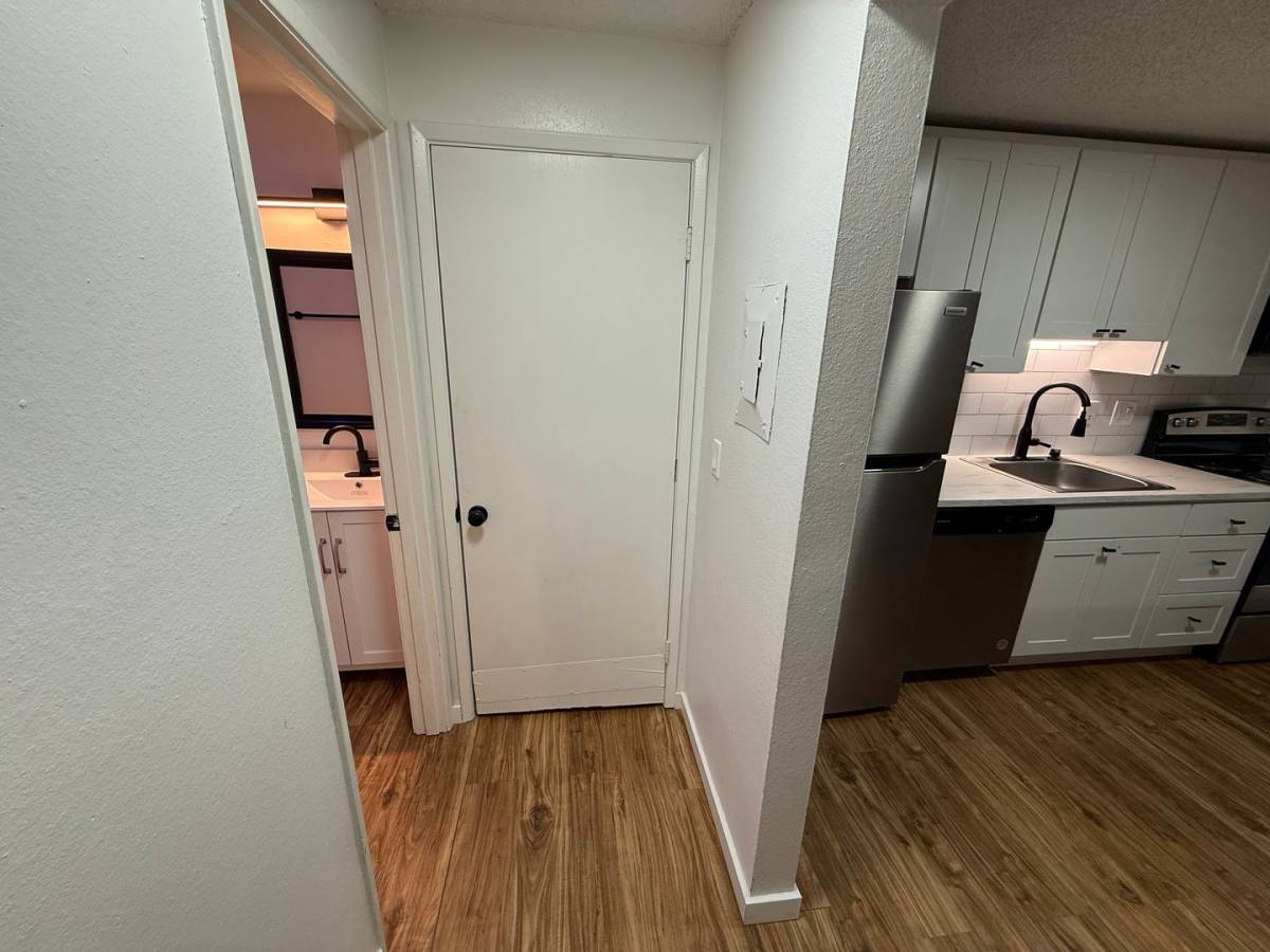 Apartment for rent at 502 8th St NE, Auburn, WA 98002