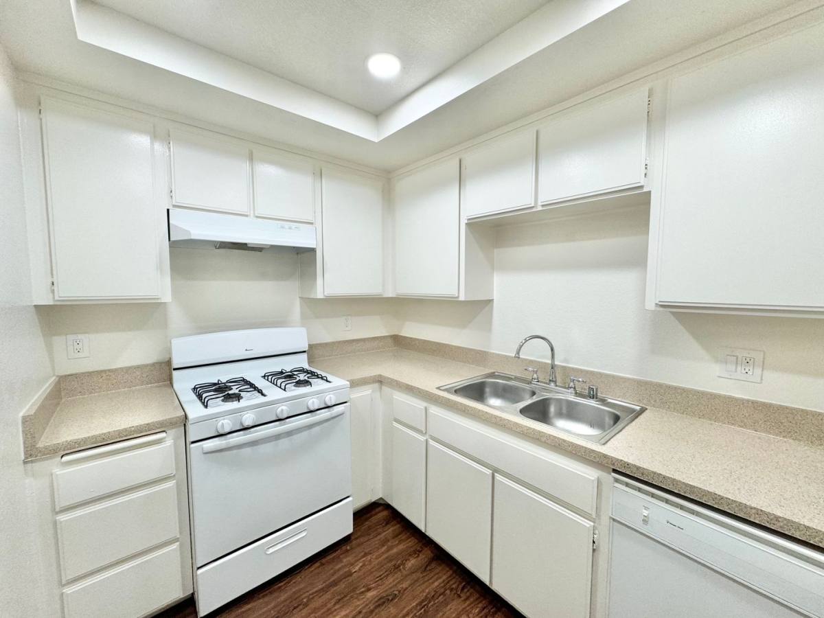 Apartment for rent at 12671 Main St, Garden Grove, CA 92840