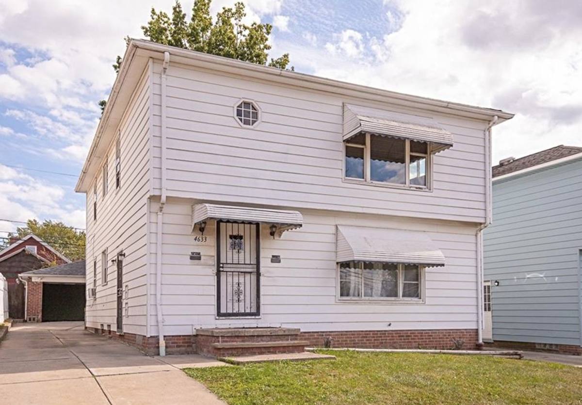 Apartment for rent at 4633 Warner Rd, Cleveland, OH 44125