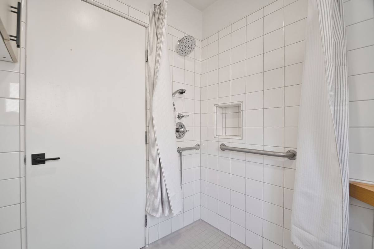 House for rent at 654 24th St, Hermosa Beach, CA 90254