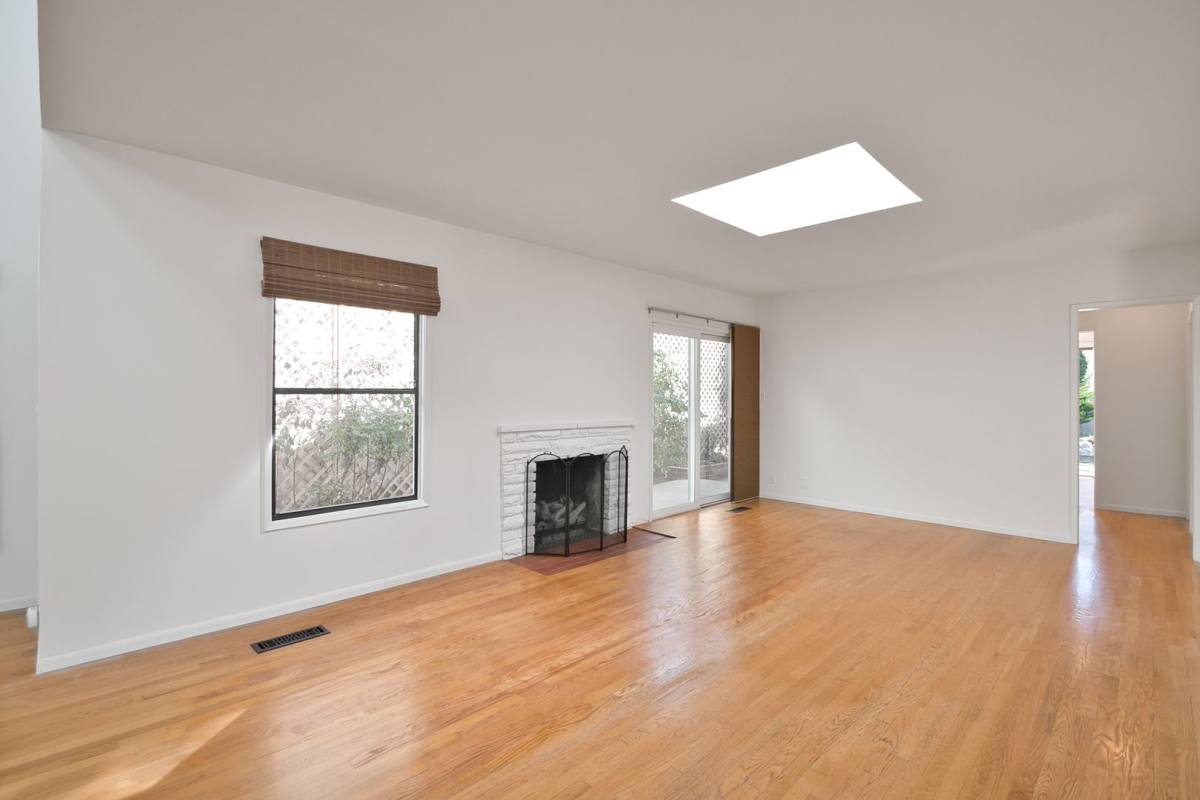House for rent at 654 24th St, Hermosa Beach, CA 90254