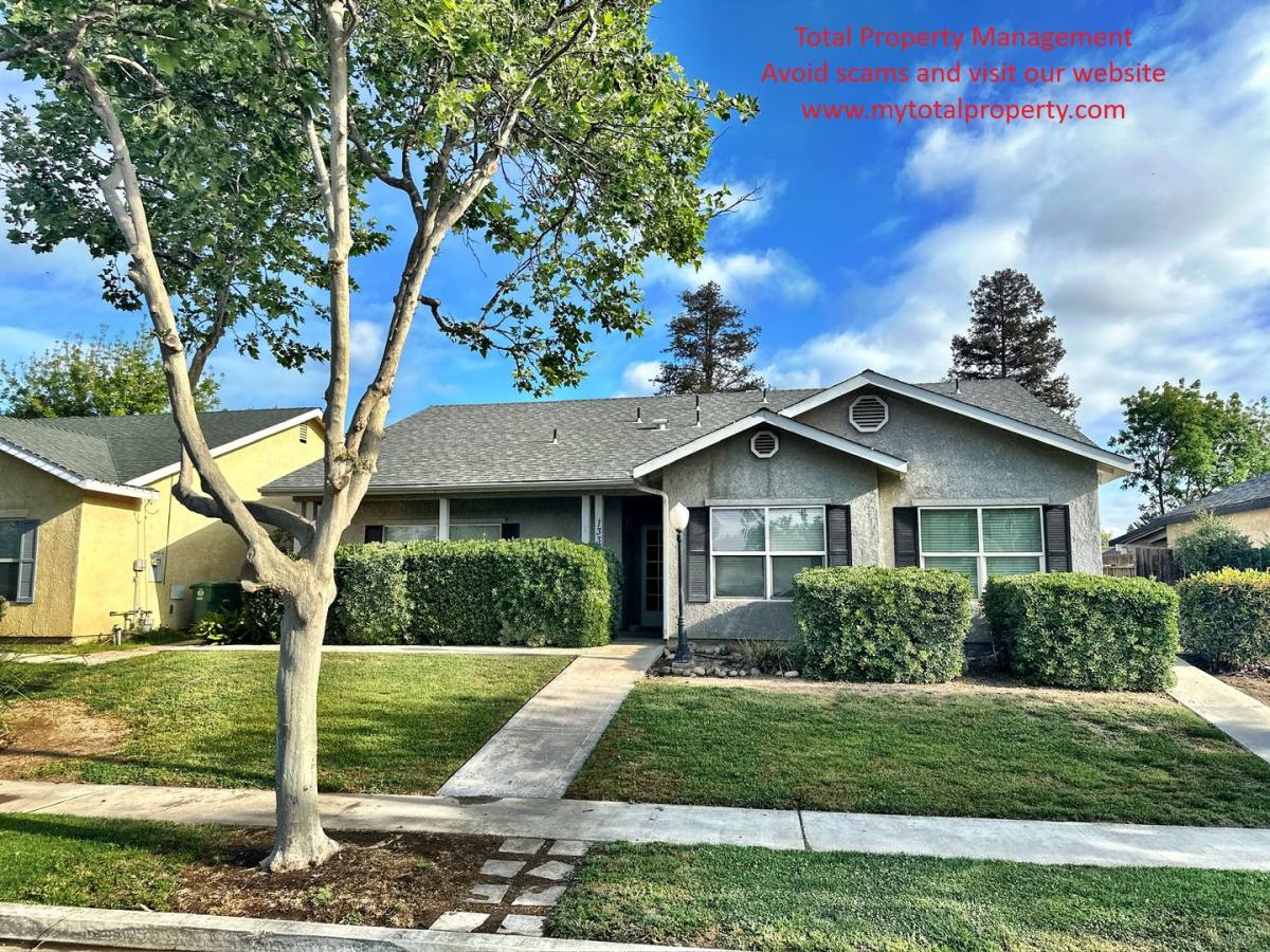 House for rent at 1339 Vine St, Exeter, CA 93221