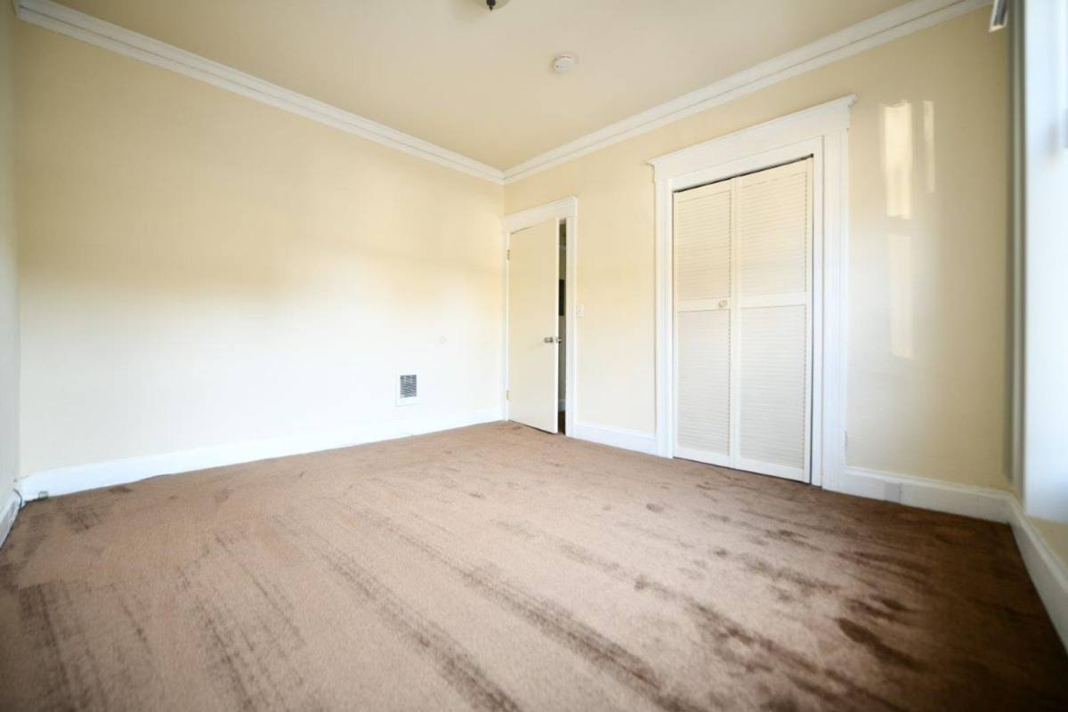 Apartment for rent at 1530 Harrison St, Oakland, CA 94612