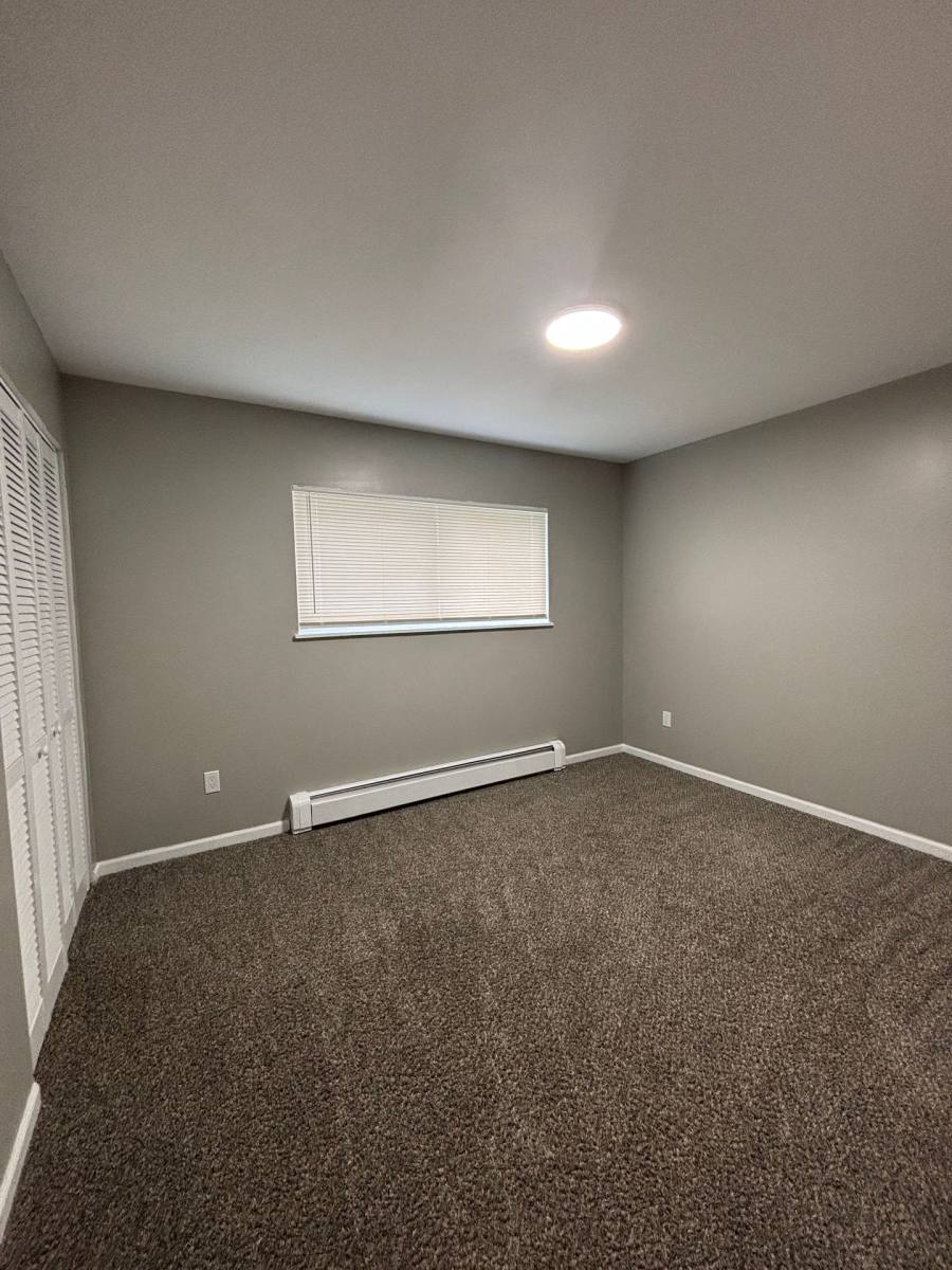 Apartment for rent at 801-09 E 32nd Ave, Gary, IN 46409