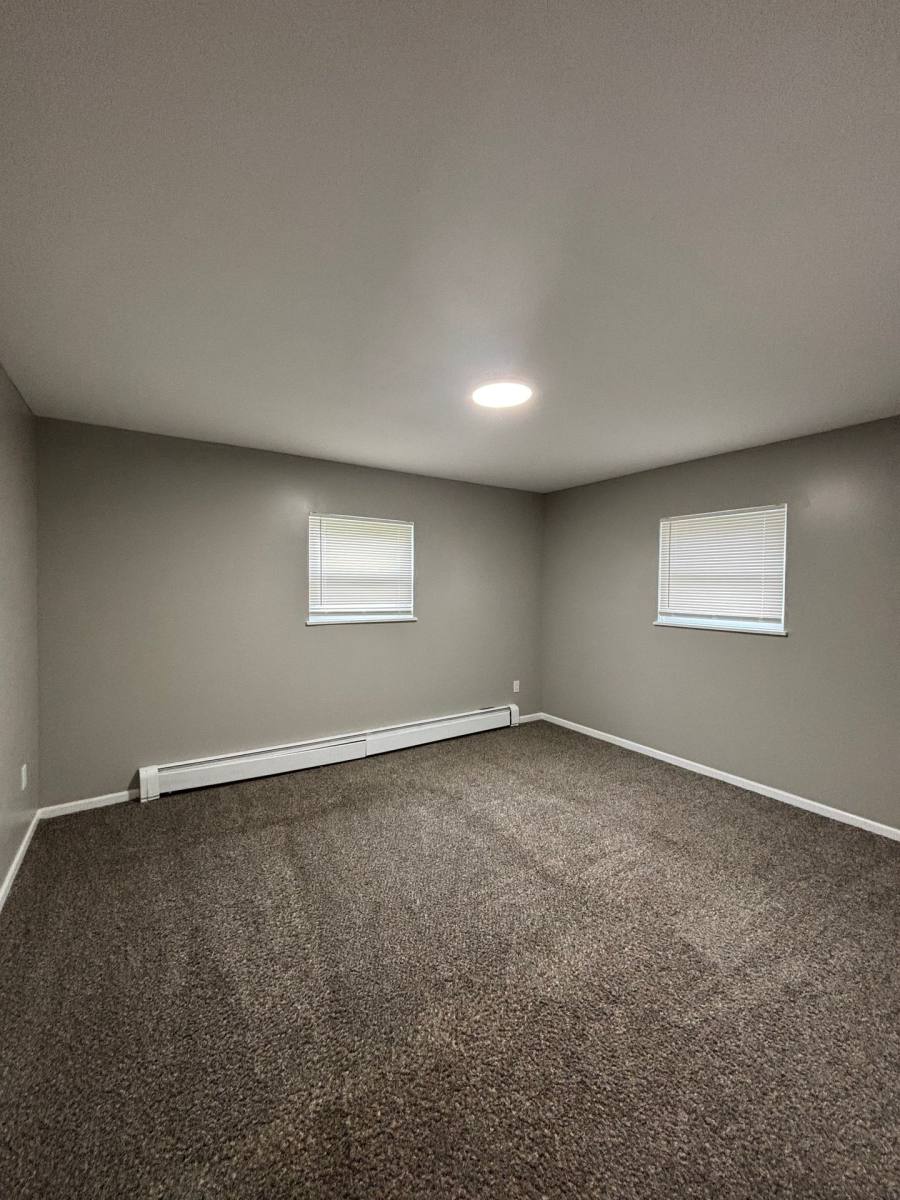 Apartment for rent at 801-09 E 32nd Ave, Gary, IN 46409