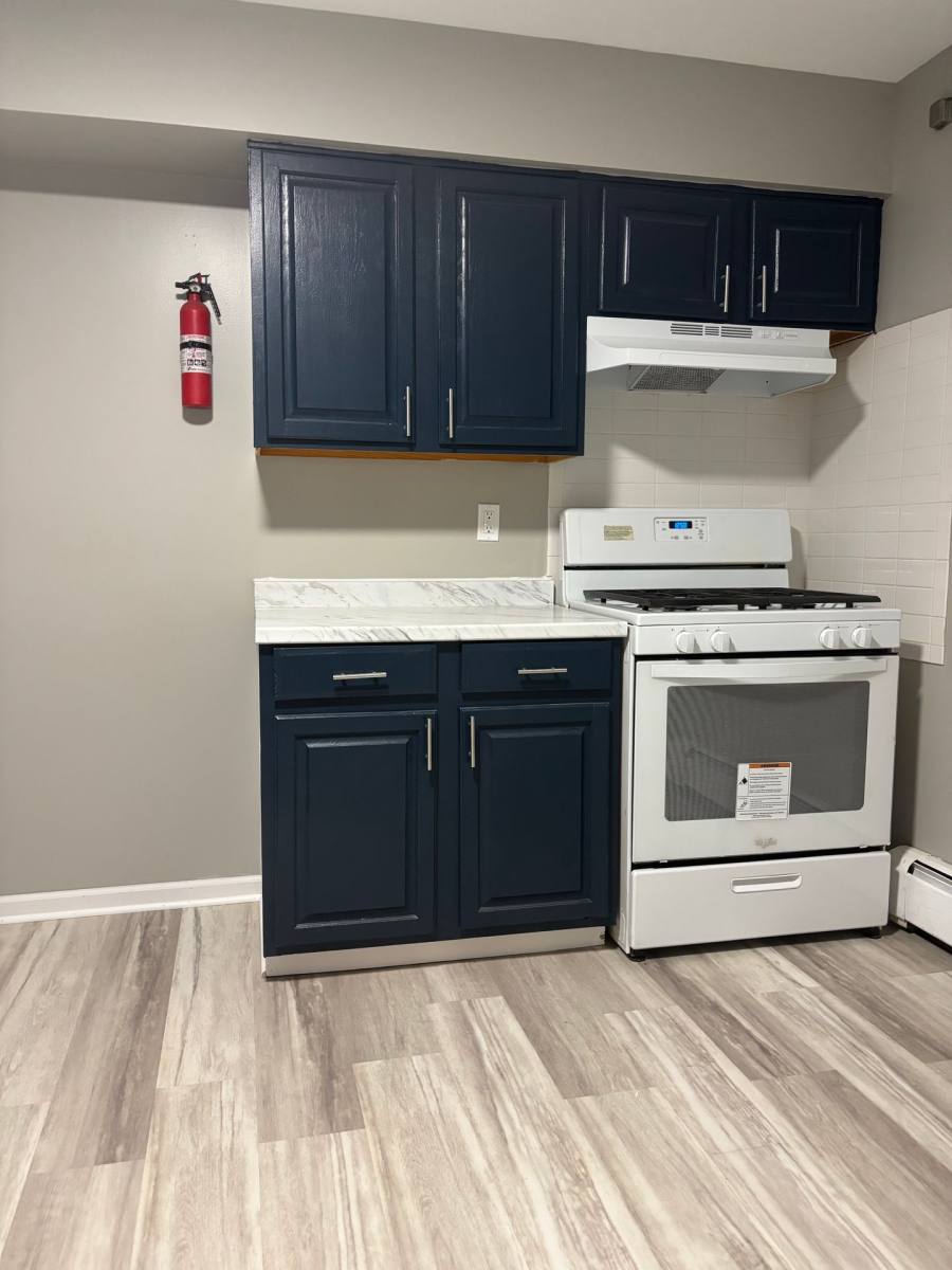 Apartment for rent at 801-09 E 32nd Ave, Gary, IN 46409