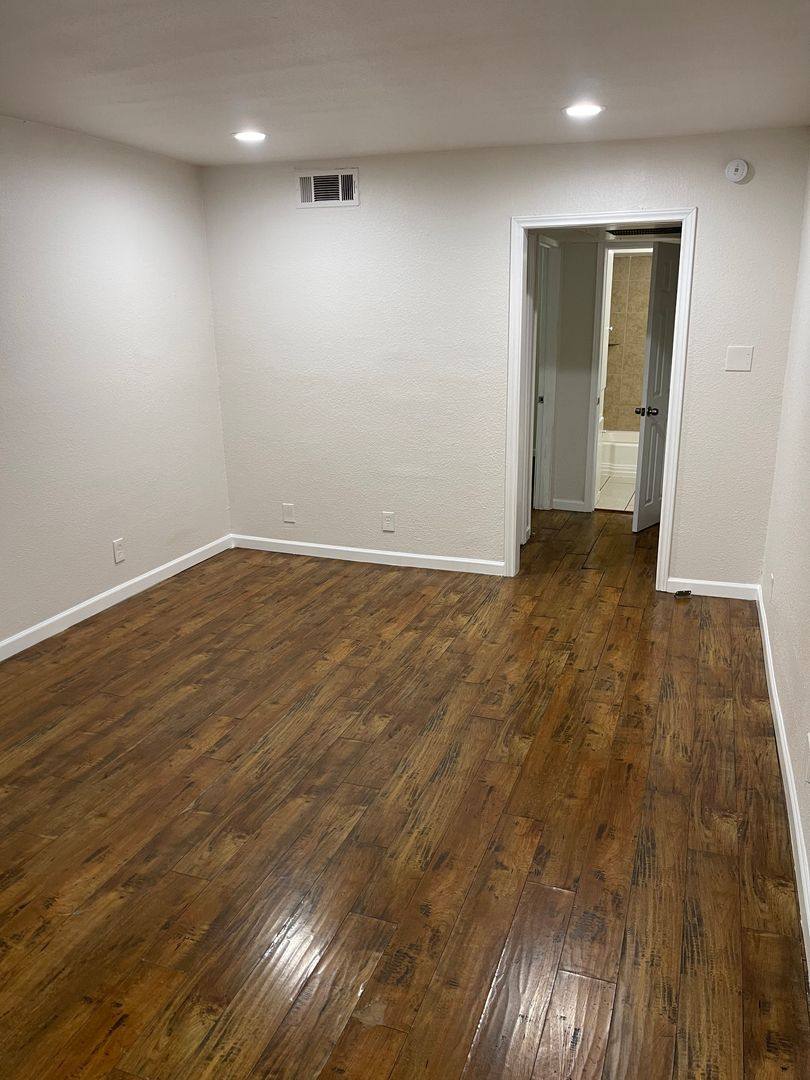 Apartment for rent at 4950 Live Oak St, Dallas, TX 75206