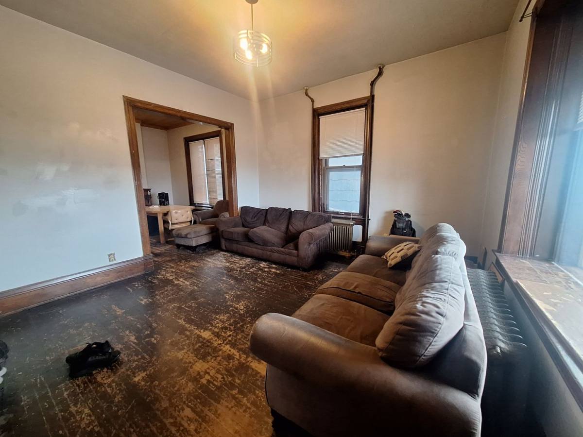 Apartment for rent at 529 W 4th St, Duluth, MN 55806