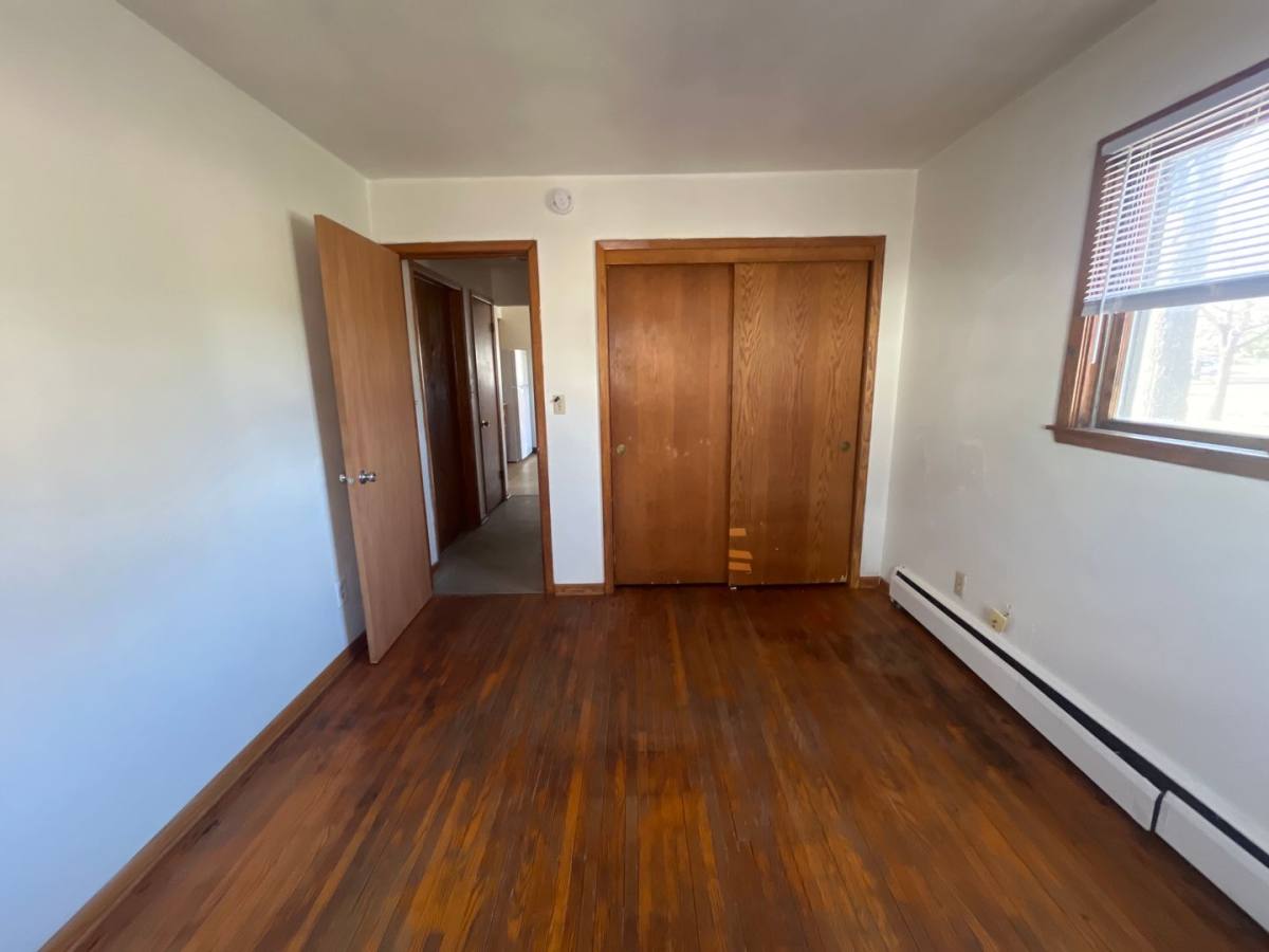 Apartment for rent at 568 Lexington Parkway N, Saint Paul, MN 55104