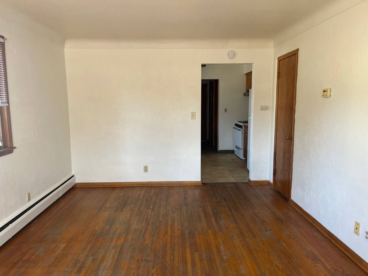 Apartment for rent at 568 Lexington Parkway N, Saint Paul, MN 55104
