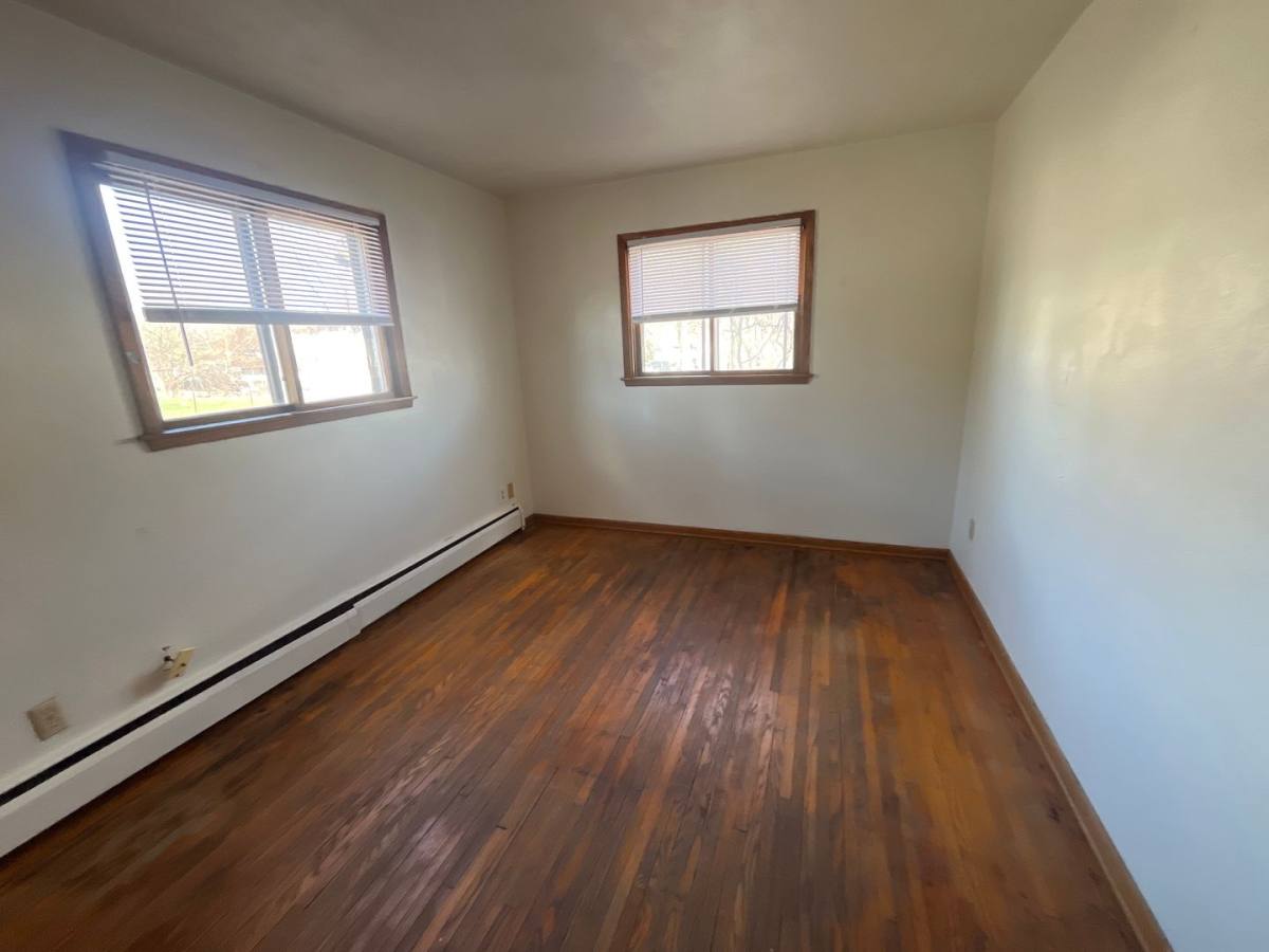 Apartment for rent at 568 Lexington Parkway N, Saint Paul, MN 55104