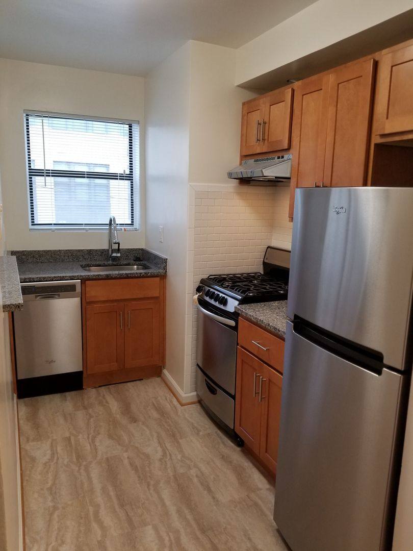 Apartment for rent at 1215 N Quinn St, Arlington, VA 22209
