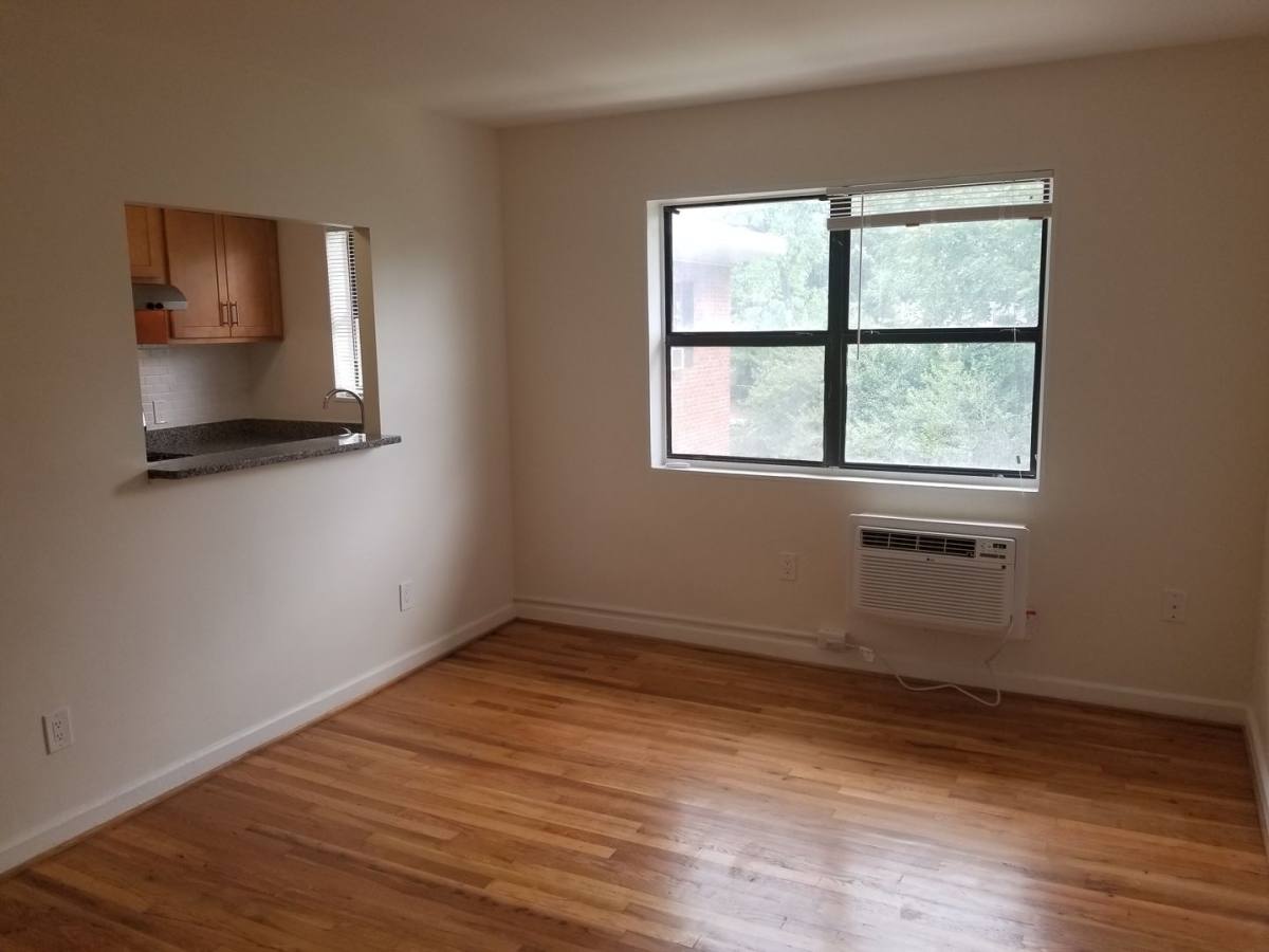 Apartment for rent at 1215 N Quinn St, Arlington, VA 22209