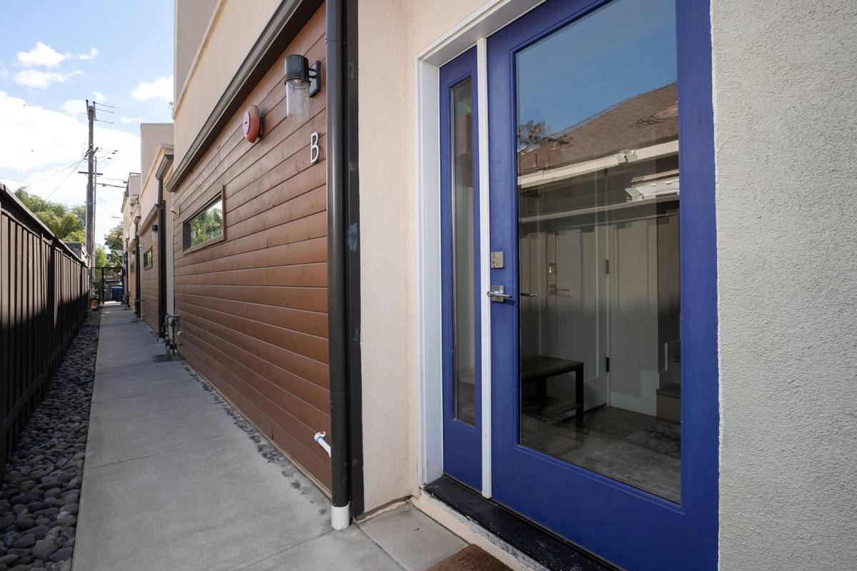 Townhouse for rent at 4373 Cleveland Ave, San Diego, CA 92103